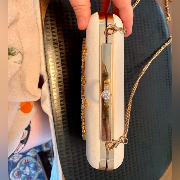 Aldo “I Do” wedding clutch - Picture 2 of 9